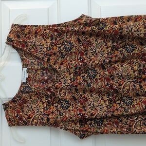 Evereve multi color sleeveless top. Size Large